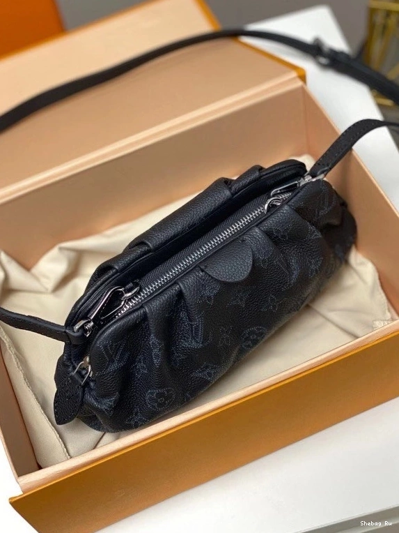 VUITTON LOUIS SCALA POUCH MINI 0808